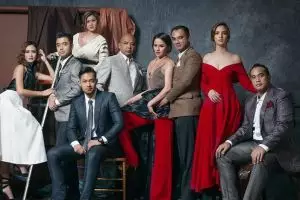 Jarang terekspos, ini 10 potret kedekatan Nia Ramadhani & 4 kakaknya