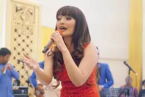 Bikin heboh, grup K-Pop ini nyanyikan lagu Lagi Syantik di acara radio