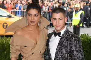 Dua bulan pacaran, Priyanka Chopra dan Nick Jonas dikabarkan tunangan