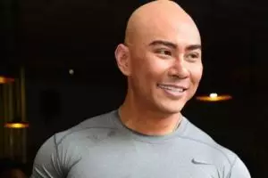 Sabrina Lulus S2, ini ucapan selamat dari Deddy Corbuzier