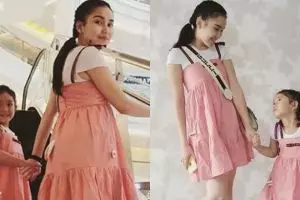 Unggah foto bareng Bilqis, kaki Ayu Ting Ting jadi sorotan