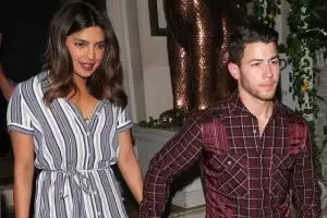 6 Seleb cantik India ini kepincut pesona bule, ada yang baru tunangan