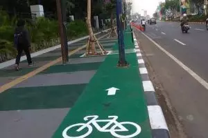 Jalur baru khusus sepeda di Jakarta ini hasilnya jadi sorotan warganet