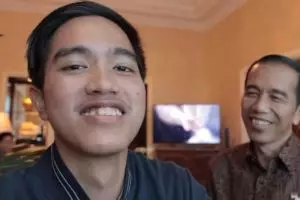 HP Kaesang disita dosen gara-gara hal ini, reaksi warganet malah kocak