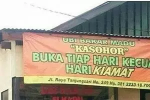 8 Spanduk rumah makan ini bikin pengunjung makan sambil cengar-cengir