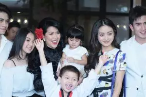 10 Momen meriah ultah Venna Melinda, jadi ajang kumpul calon menantu