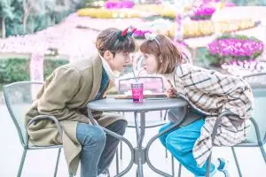 Selain Hyuna, 6 seleb Korea ini juga pernah kencani rekan satu agensi