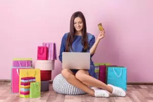 Suka belanja online? Kartu kredit ANZ beri cashback hingga 300 ribu!