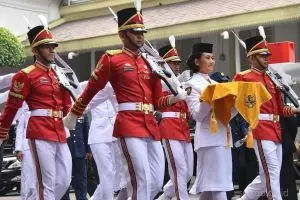 Pesona 12 pembawa bendera upacara HUT RI 2018 dari berbagai daerah