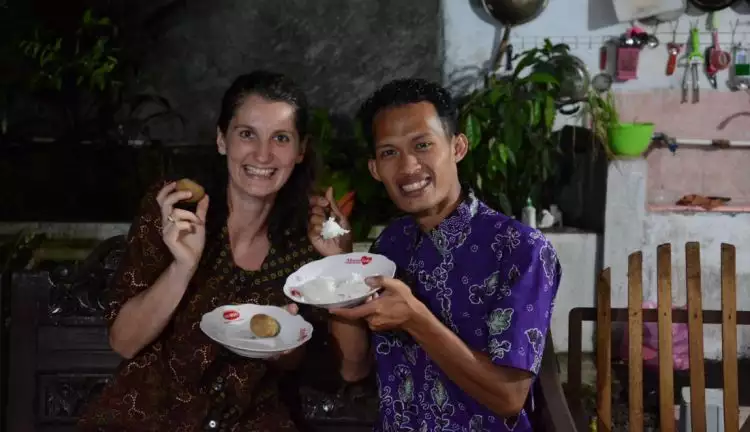 Jodoh tak ke mana, petani di Banjarnegara nikahi bule cantik asal Ceko