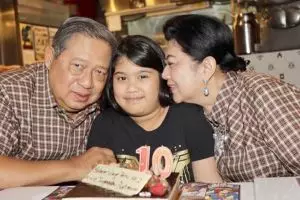 Ditinggal AHY-Annisa berhaji, begini 10 potret perayaan ultah Almira