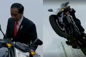 10 Momen mendebarkan saat Jokowi naik motor sport di Asian Games 2018