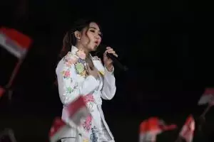 Bikin Jokowi ikut goyang di Asian Games 2018, ini curhatan Via Vallen