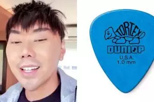 7 Cocoklogi foto Roy Kiyoshi usai operasi plastik ini bikin cekikikan