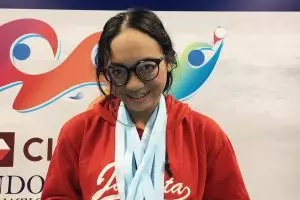 11 Potret Naima Syeeda, atlet renang indah di AG sepupu Acha Septriasa