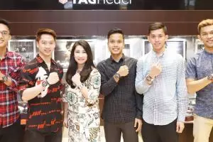 Bukan hanya belanja di LV, Jojo dkk juga dapat kado arloji Rp 80 juta