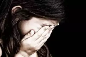 Ibu ini tega suruh 4 pria perkosa & bunuh putri tirinya, sungguh keji