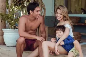 Richard Kyle buktikan perhatiannya ke El Barack, ini momen manisnya