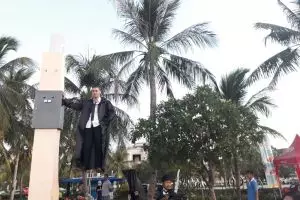 Tahun baru Islam di Ancol, pesulap melayang di ketinggian 5 meter