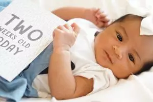 Genap berusia 2 minggu, ini 8 gaya anak Caca Tengker saat pemotretan