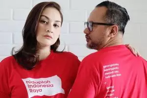 Cerita haru 16 tahun rumah tangga Mona Ratuliu, kisahnya bikin baper