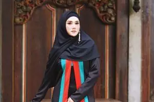 Pakai kerudung model zaman dulu, Mulan Jameela justru tuai pujian
