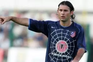 10 Jersey teraneh klub sepak bola dunia, ada gambar Spider-Man
