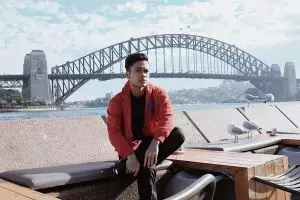 10 Gaya santai Ginting di luar lapangan, bikin cewek makin kesengsem