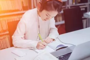 Ngerti maunya mahasiswa, Advan hadirkan smartphone cocok buat have fun