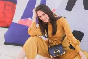 10 Fashion item Luna Maya, ada yang seharga mobil mewah