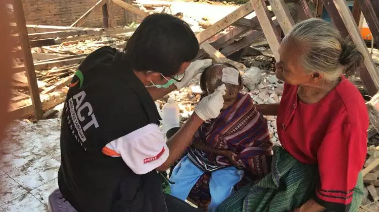 Kisah haru Rika, anak korban gempa Lombok yang mengidap penyakit kusta