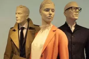 Daerah ini wajibkan pajak untuk konsumen yang ingin coba baju di toko