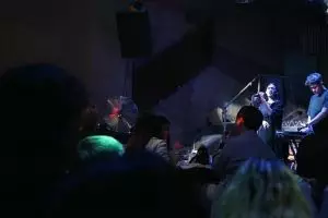 Nggak jago musik tapi duo ini bisa bikin lagu keren, ini rahasianya 