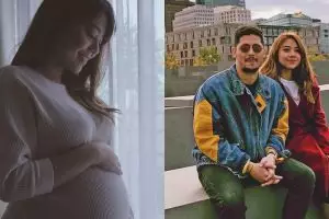 Istri Keenan Pearce melahirkan, ini momen si bayi genggam jari ibunya