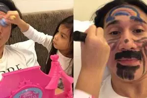 Ekspresi pasrah 4 seleb saat didandani putrinya, ayah idaman banget