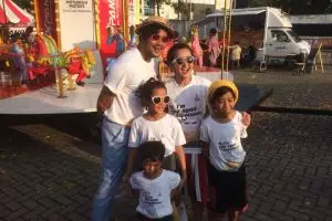 Begini cara Widi Mulia dan Dwi Sasono ajari anak mengenal alam