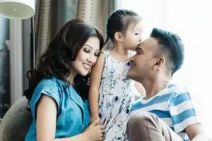 Unggah foto test pack, Ruben Onsu umumkan kehamilan sang istri