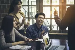 Selain menabung, ini alasan kenapa anak muda harus paham investasi