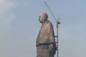 Patung setinggi 182 meter ini habiskan dana Rp 6 miliar, wow!