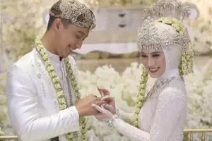 Melody eks JKT48 resmi menikah, begini ungkapan bahagianya