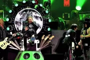 Guns N' Roses siap guncang Jakarta, 3 jam konser nonstop nih