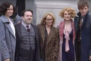 10 Potret di balik layar Fantastic Beasts 2, gunakan seribu kostum