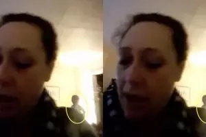 Wanita ini rekam penampakan mirip alien saat video call, ngeri