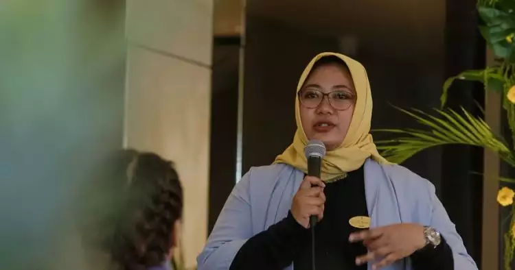 Elita Barbara, lulusan kedokteran hewan yang sukses bisnis hijab