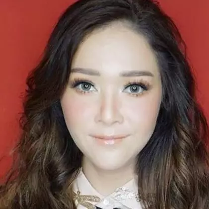 9 Gaya rambut Maia Estianty, pernah dicat warna-warni