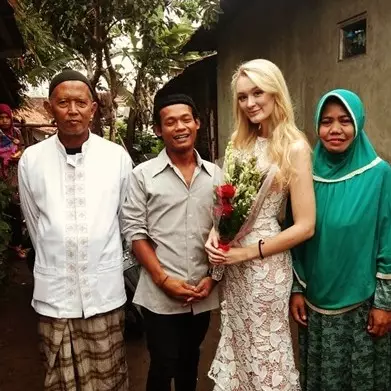 Kisah cowok Muntilan nikahi bule cantik, sederhana tapi romantis