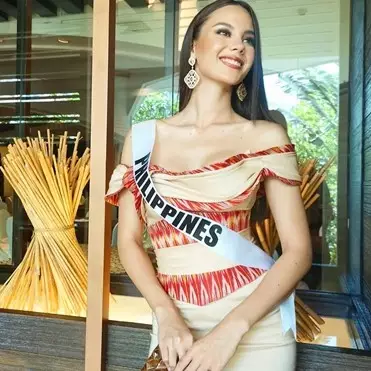  8 Potret Catriona Gray Miss Universe 2018 berlatar alam Filipina
