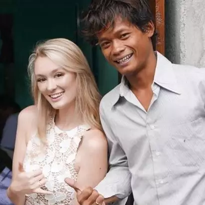 10 Bukti kesederhanaan Karna Radheya, cowok Muntilan suami Polly