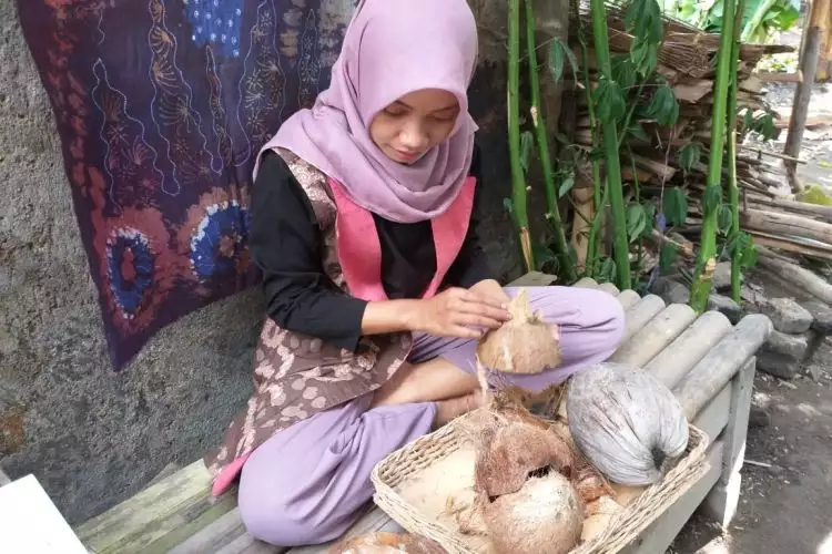 Kisah sukses Arni, pengusaha batik yang terinspirasi dari sabut kelapa