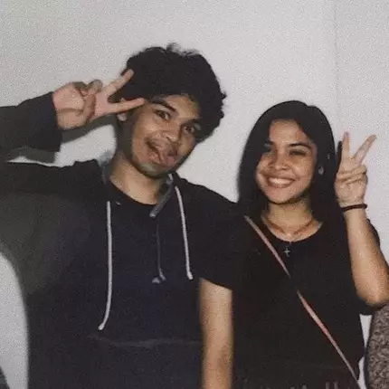 7 Momen romantis Mikha Angelo &amp; Gregoria Mariska, pacaran nih?